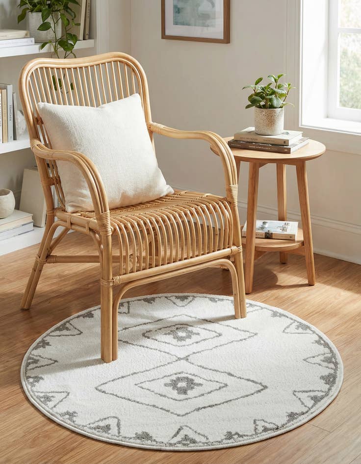 Detail image of 3' x 3' Oslo Round Rug