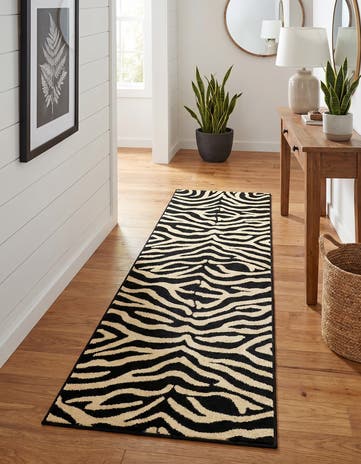 Black Savannah Runner Rug