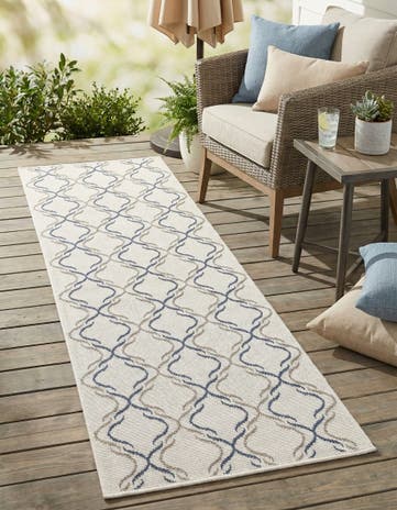 Ivory Easy-Clean Lattice Indoor / Outdoor Runner Rug