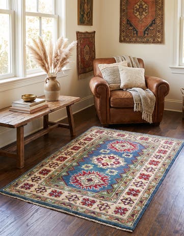 2' 9 x 4' 2 Hand Knotted Kazak Rug