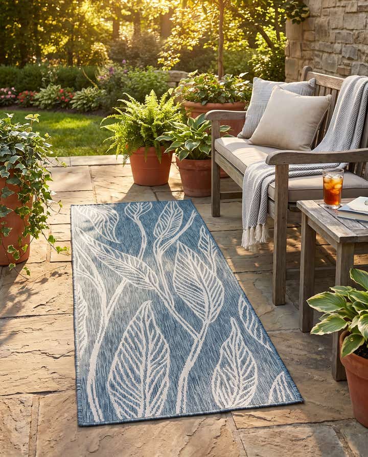 2' x 6' Easy-Clean Botanical Indoor / Outdoor Runner Rug