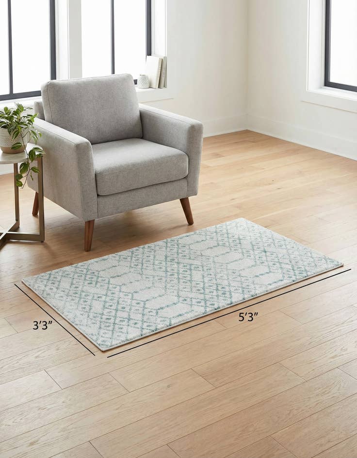 Detail image of 3' 3 x 5' 3 Paxon Trellis Rug