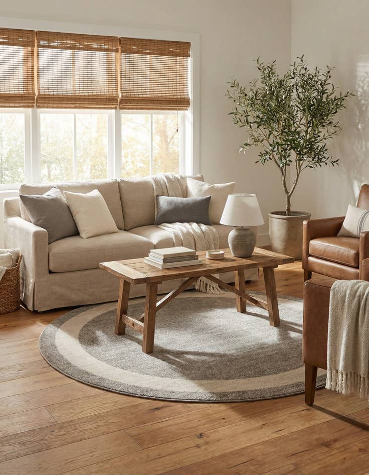 Detail image of 6' x 6' Angelica Round Rug