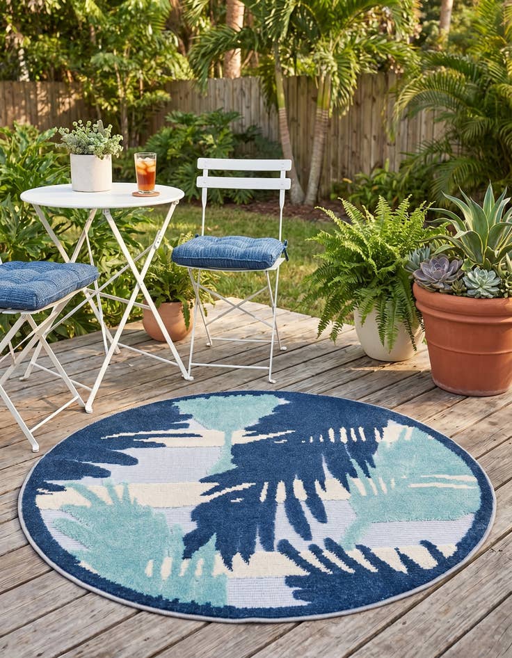 Detail image of 3' 3 x 3' 3 Easy-Clean Aruba Indoor / Outdoor Round Rug