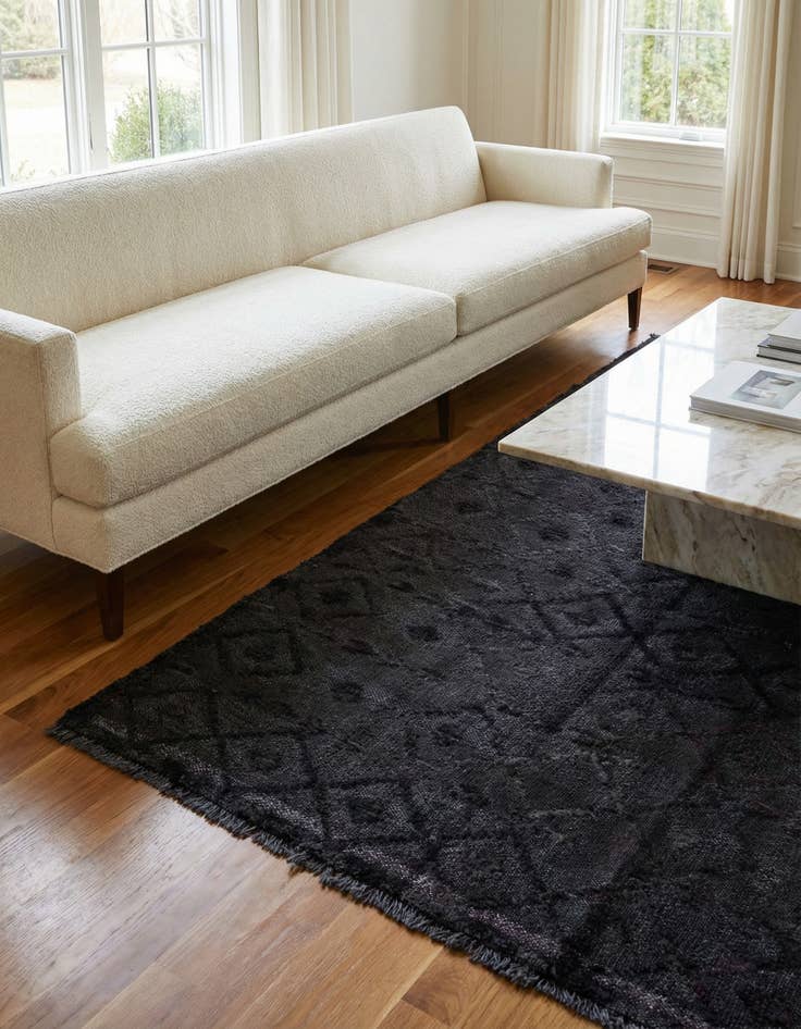 Detail image of 3' 9 x 5' 11 Hand Knotted Darya Wool Rug