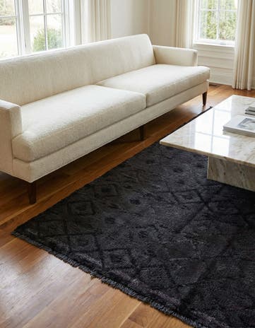 3' 9 x 5' 11 Hand Knotted Darya Wool Rug