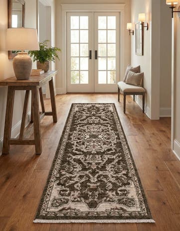 Green Grand Tradition Runner Rug