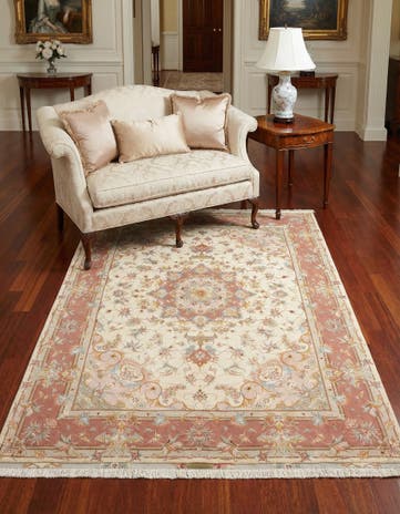 4' 11 x 6' 11 Tabriz Rug