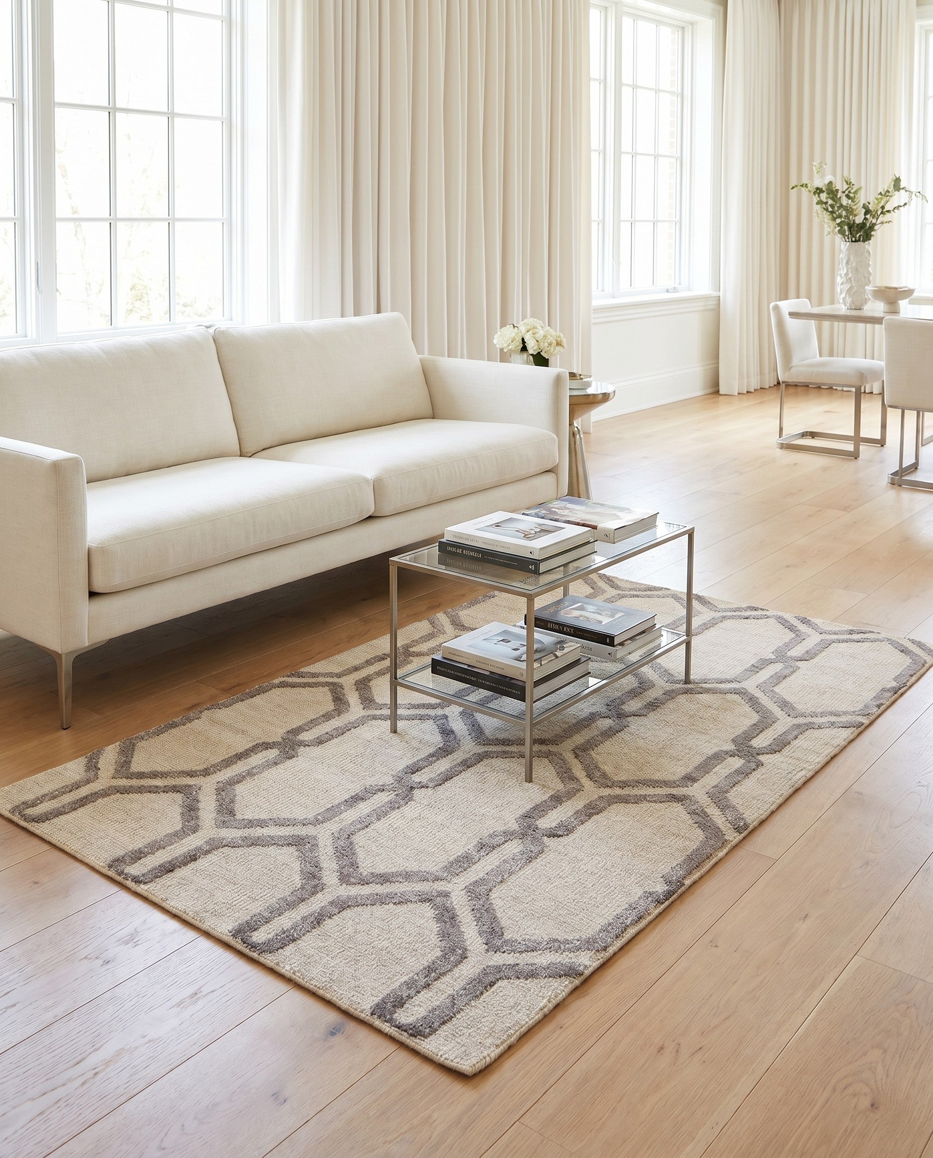 3' 9 x 5' 9 Hand Knotted Darya Rug