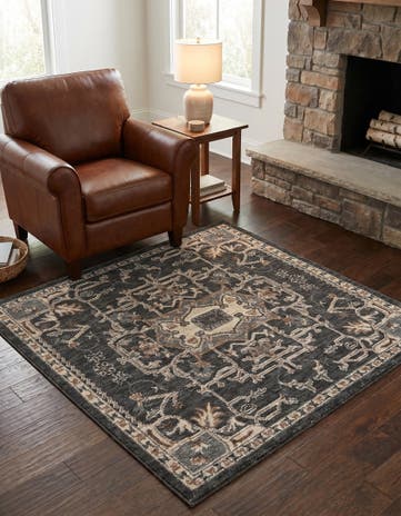 5' x 5' Grand Tradition Rug