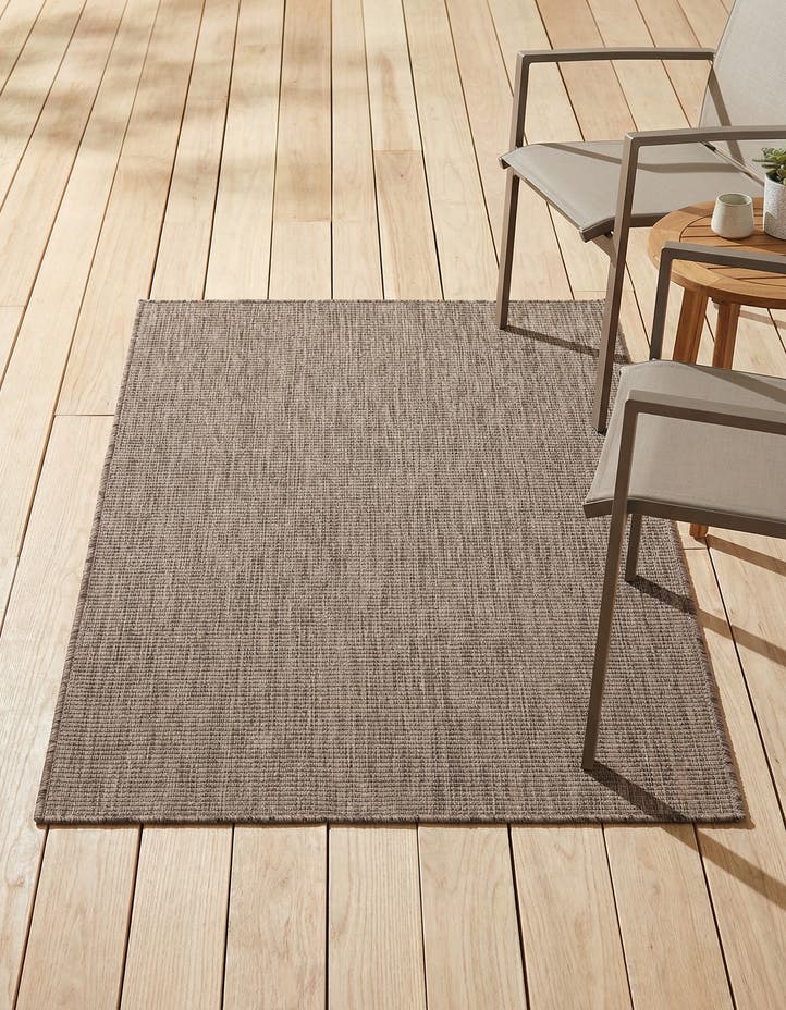 3' 1 x 5' 3 Easy-Clean Solid Indoor / Outdoor ...