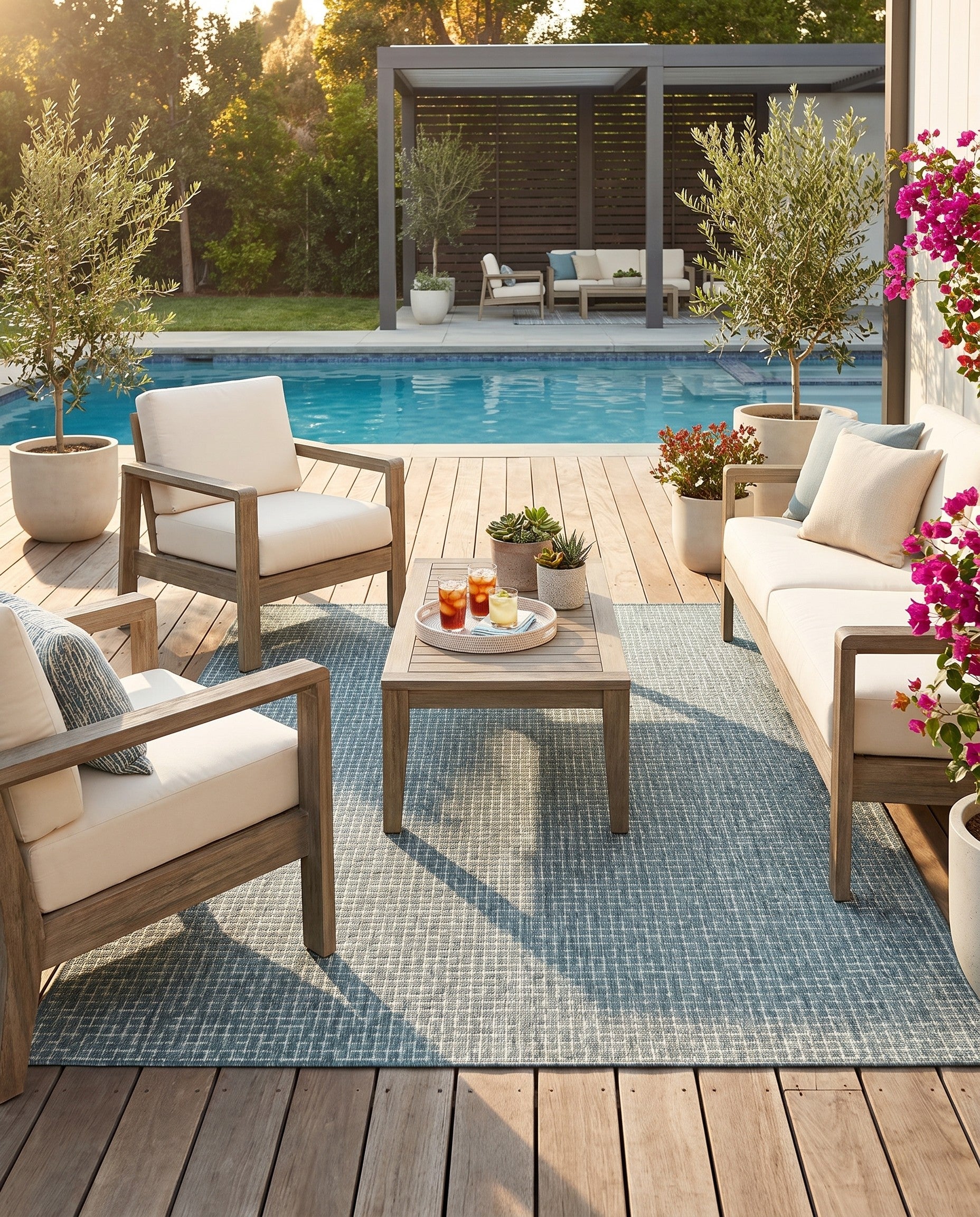 Teal Easy-Clean Checkered Indoor / Outdoor Rug
