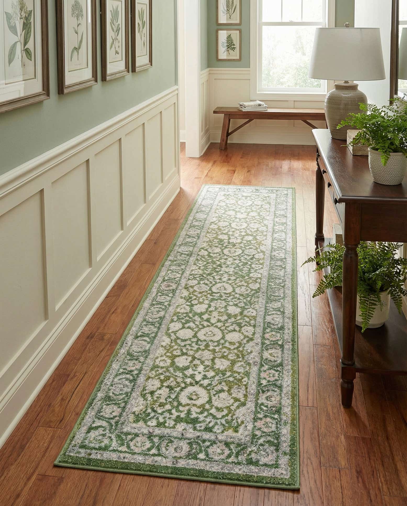 2' 7 x 10' Aurelia Runner Rug