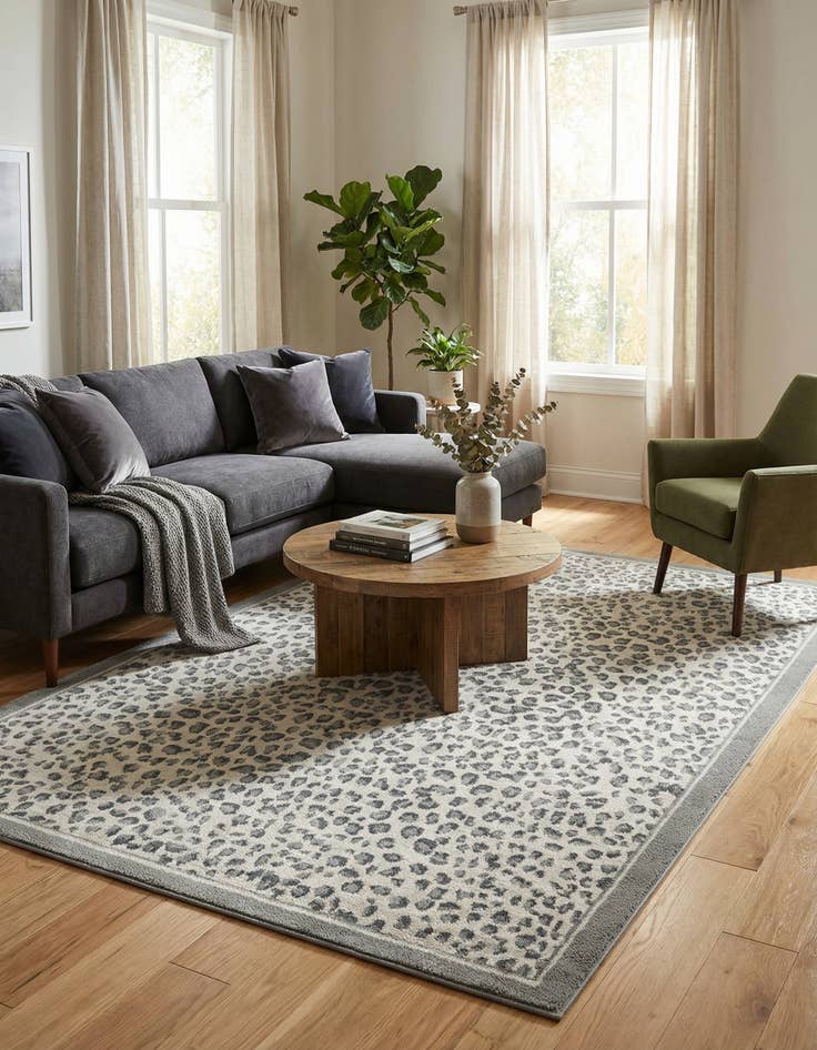 Detail image of 6' x 9' Safari Rug