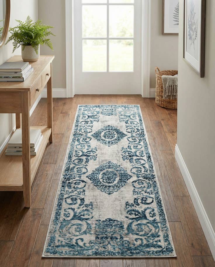 Detail image of 2' x 6' Finsbury Runner Rug