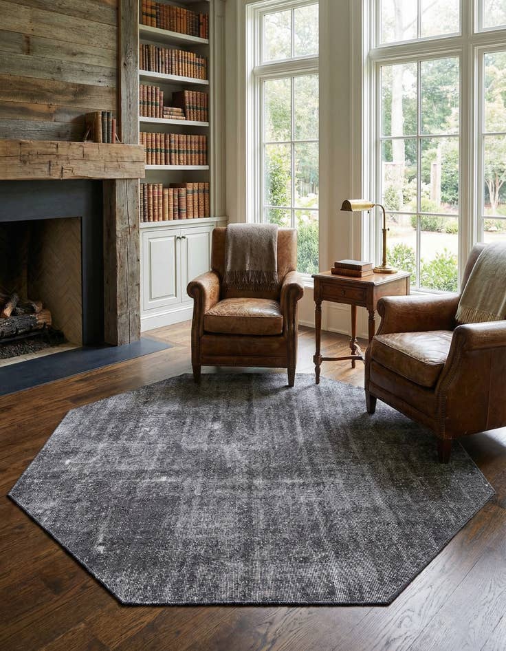 Detail image of 6' 11 x 6' 11 Ultra Vintage Wool Octagon Rug