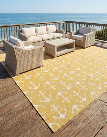 13' x 13' Easy-Clean Coastal Indoor / Outdoor Square Rug