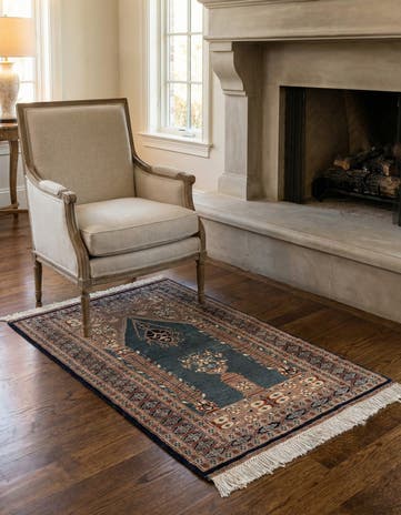 2' 8 x 4' 6 Hand Knotted Bokhara Oriental Wool Rug