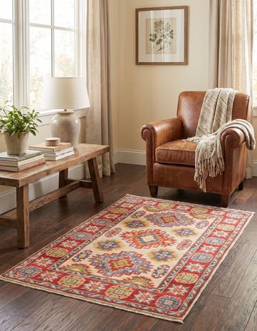 2' 7 x 4' 2 Hand Knotted Kazak Rug