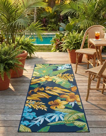 2' x 6' Easy-Clean Botanical Indoor / Outdoor Runner Rug