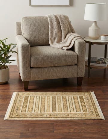 Ivory Kashkuli Gabbeh Rug