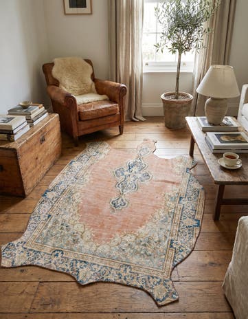 4' 5 x 6' 4 Hand Knotted Ultra Vintage Persian Wool Rug
