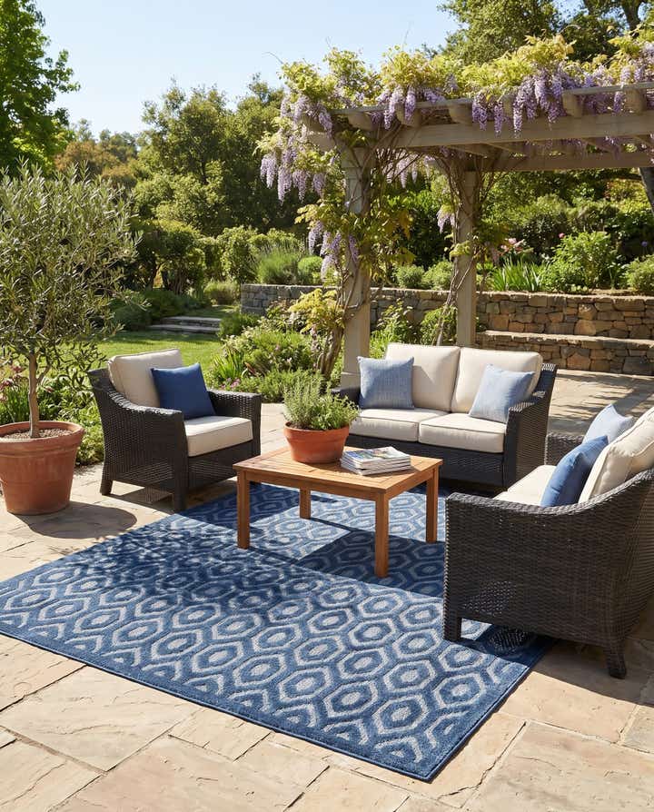 9' x 12' Easy-Clean Trellis Textured Indoor / Outdoor Rug