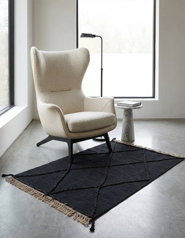 Detail image of 3' 6 x 5' 4 Hand Woven Kilim Modern Wool Rug