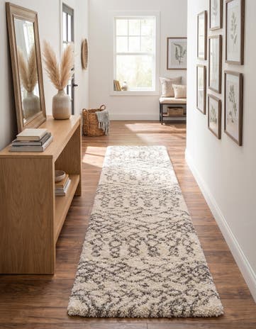 2' 7 x 14' Moroccan Shag Runner Rug