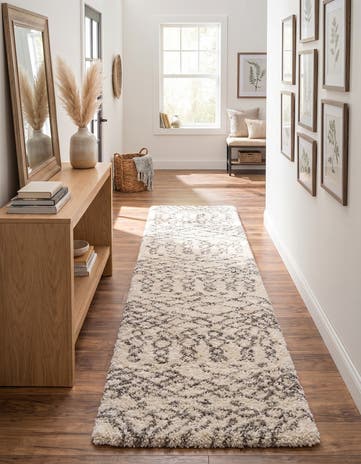 2' 7 x 14' Moroccan Shag Runner Rug