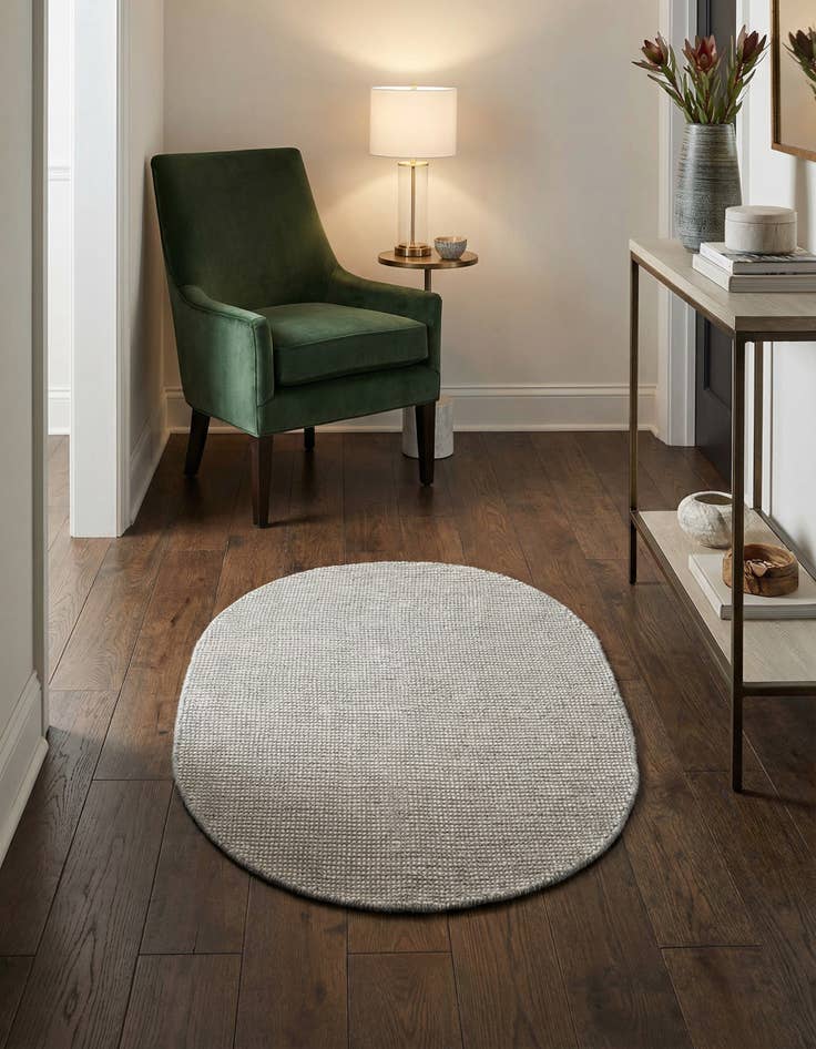 Detail image of 2' x 3' 1  Hand Woven Jill Zarin English Manor Wool Oval Rug