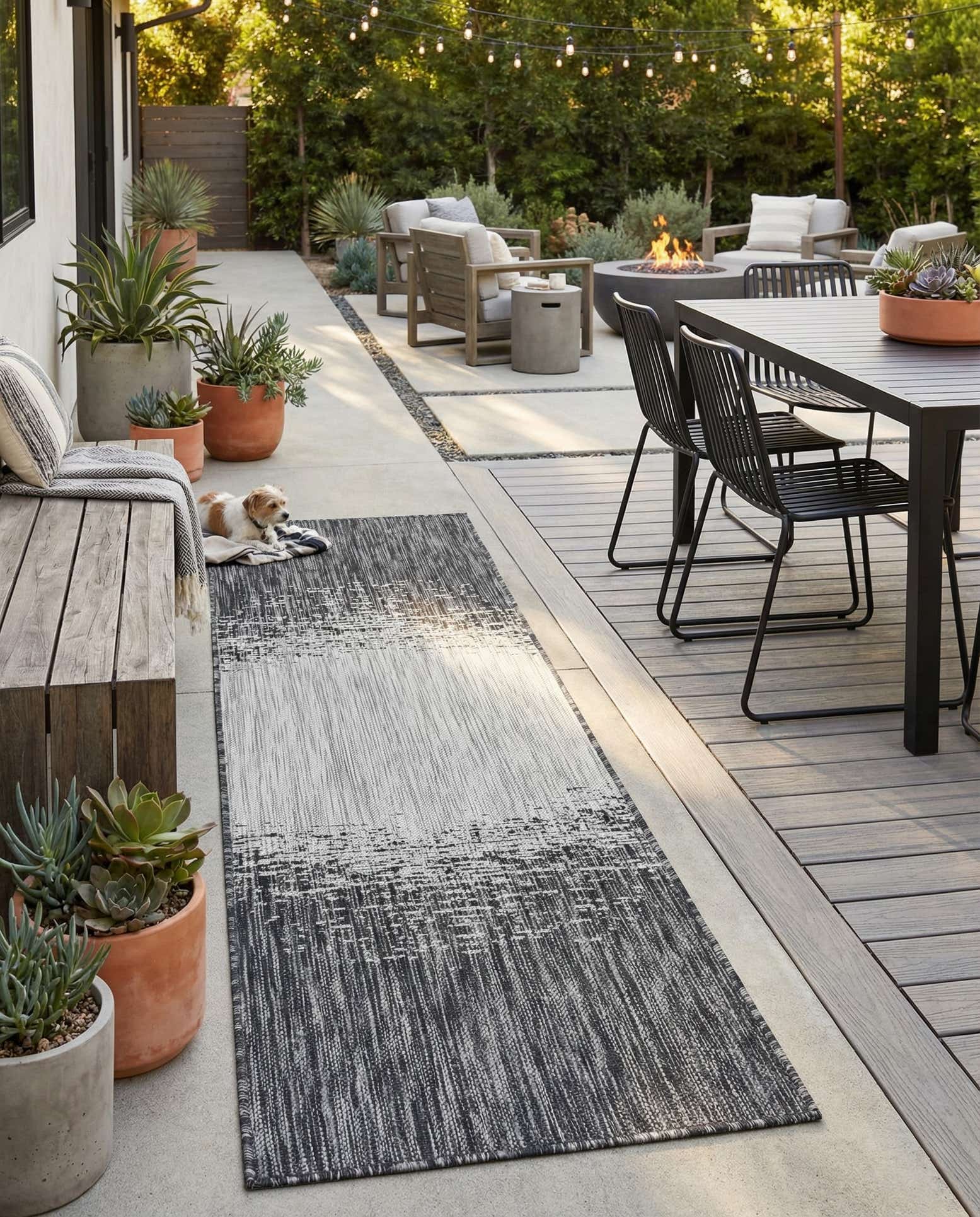 2' x 6' Easy-Clean Modern Indoor / Outdoor Runner Rug