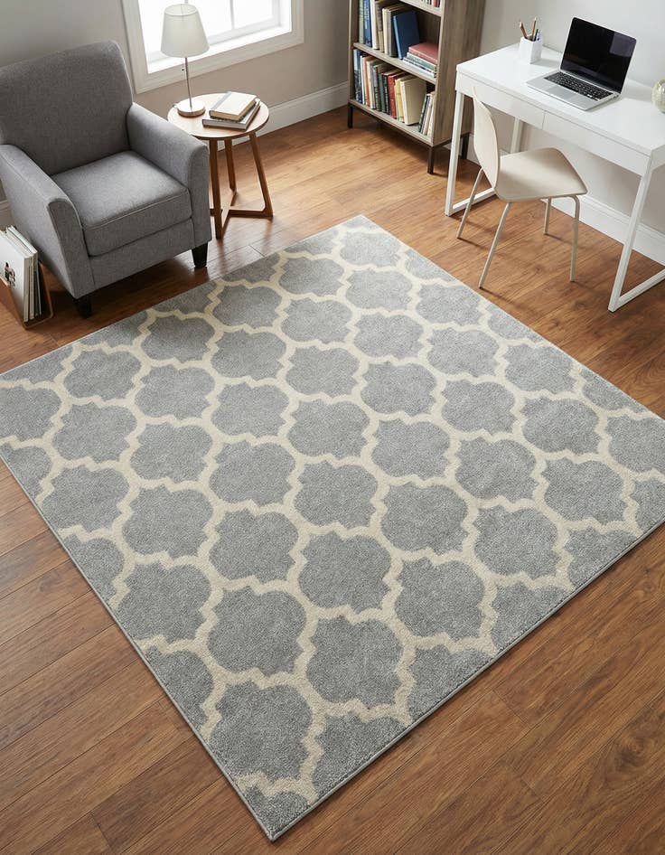 Detail image of 6' x 6' Lattice Square Rug