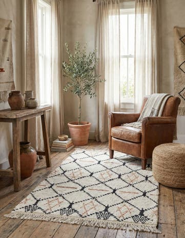 3' x 4' 8 Hand Knotted Moroccan Wool Rug