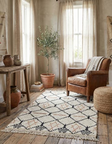 3' x 4' 8 Hand Knotted Moroccan Wool Rug