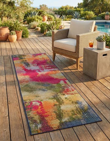 2' x 6' Easy-Clean Modern Indoor / Outdoor Runner Rug