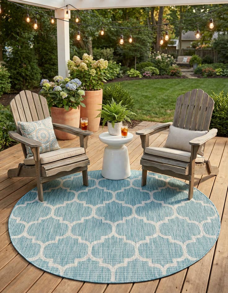 Detail image of 5' 3 x 5' 3 Washable Lattice Indoor / Outdoor Round Rug