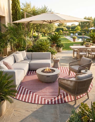 13' x 13' Easy-Clean Modern Indoor / Outdoor Round Rug