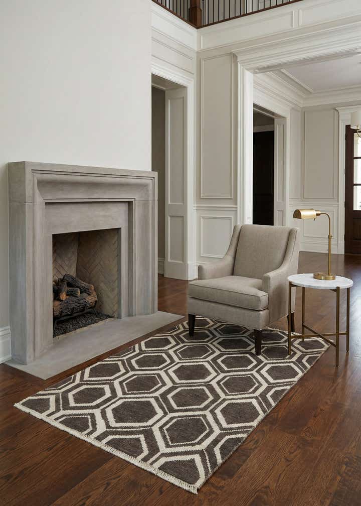 3' 6 x 6' Hand Knotted Darya Rug