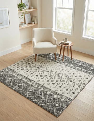 5' 3 x 5' 3 Moroccan Trellis Square Rug