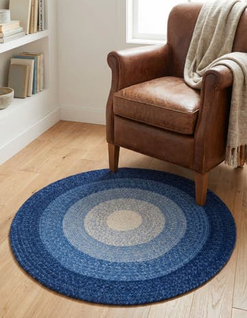 3' 1 x 3' 1 Handmade Hand Braided Wool Round Rug