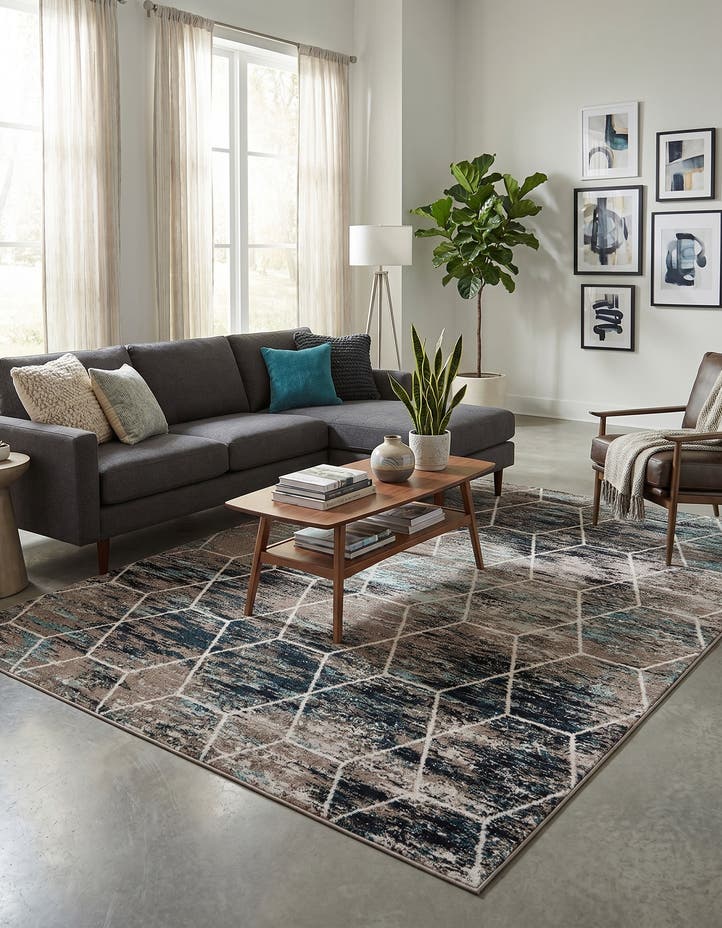 7' 10 x 10' Lattice Frieze Rug