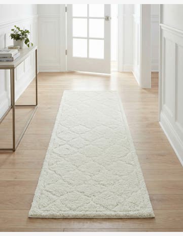 Ivory Trellis Shag Runner Rug
