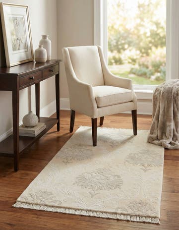 2' 7 x 4' 8 Hand Knotted Darya Wool Rug