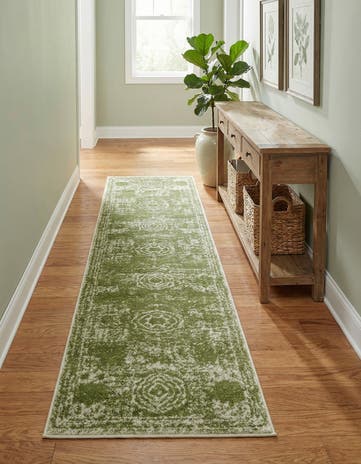 Green Bexley Runner Rug