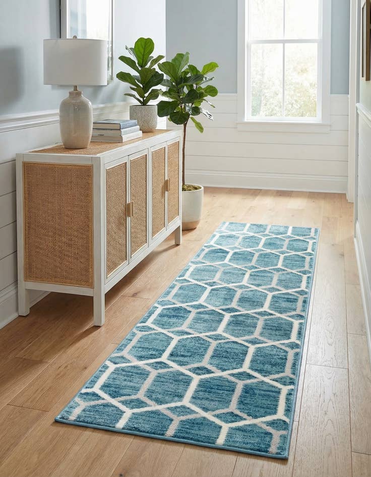 Detail image of 2' x 6' Lattice Trellis Runner Rug