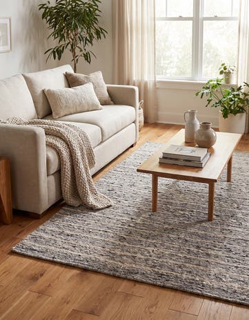 5' 1 x 6' 8 Hand Knotted Moroccan Wool Rug