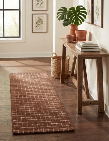 2' x 6' 1 Heritage Line Wool Runner Rug