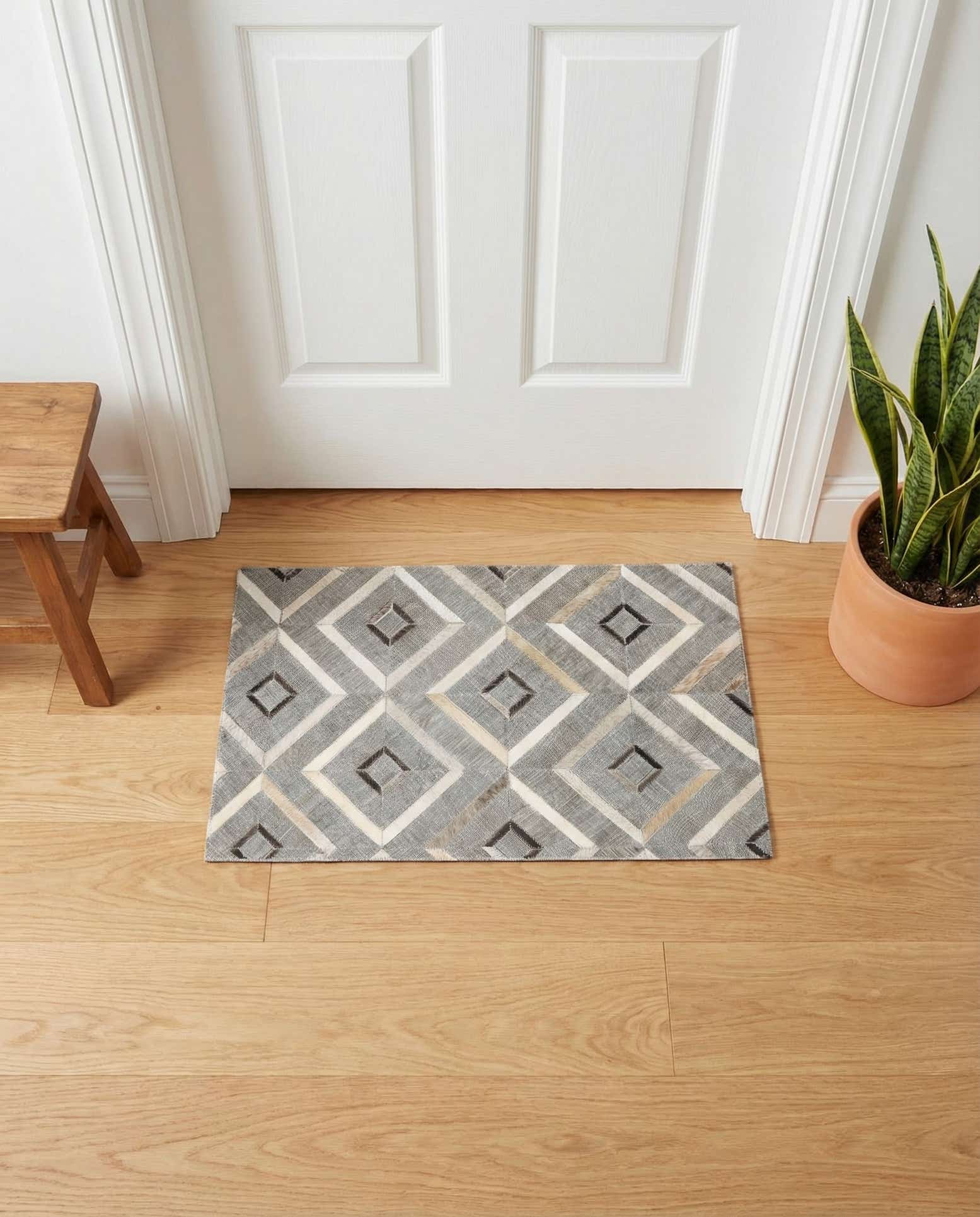 2' x 3' Cowhide Leather Rug