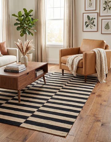 4' 3 x 5' 10 Hand Woven Kilim Modern Wool Rug